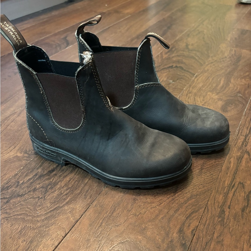 Blundstones